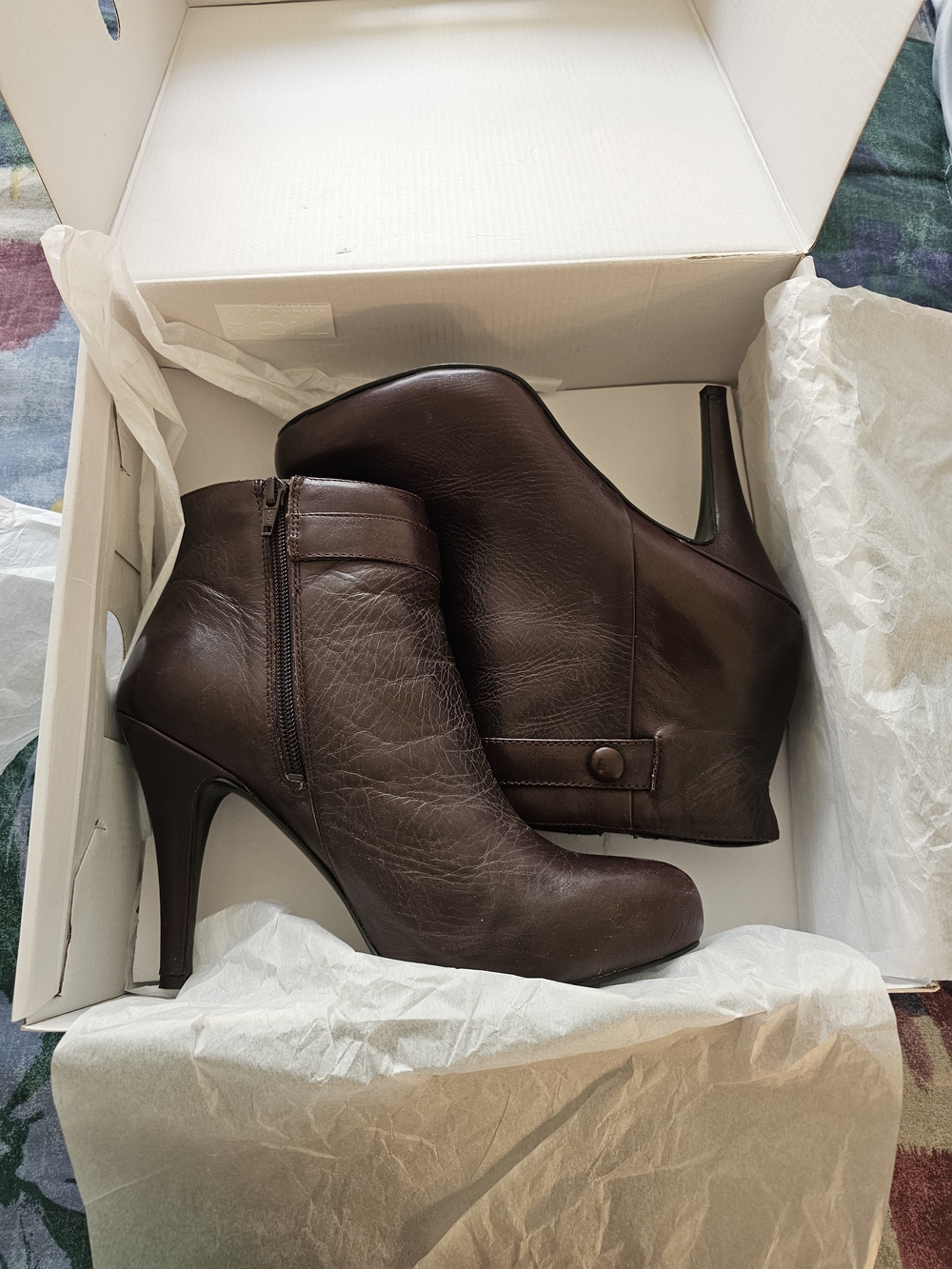 Nine West Women’s Brown Leather High-Heel Ankle Boots